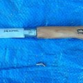 Knife-close-thumb