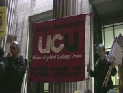 2009-11-19-uni_cuts_protest